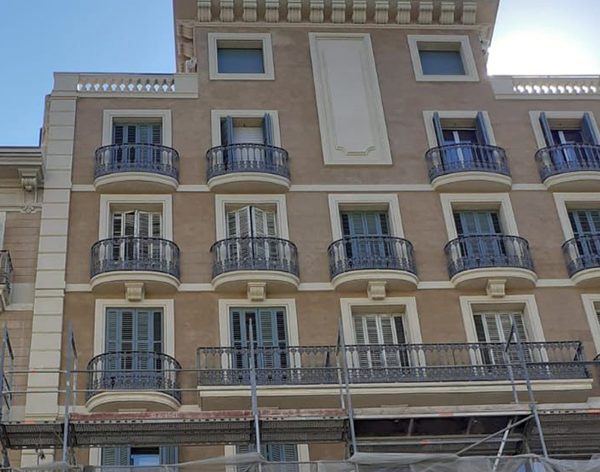 Edificios, Fachadas y Aislamientos